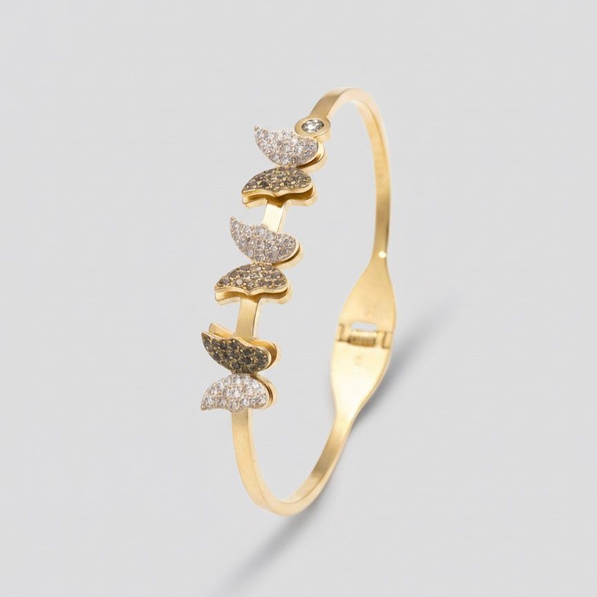 Butterfly Elegance Gold Bracelet